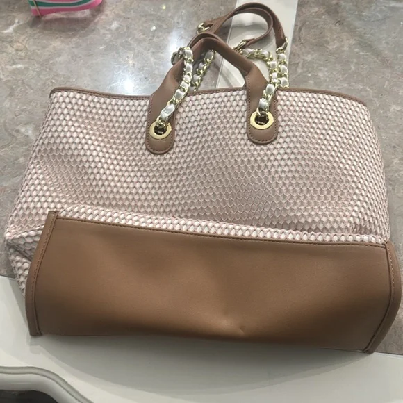 Naturalizer tote - Picture 9 of 15